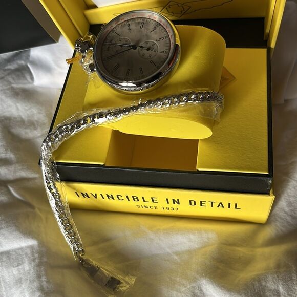 Brand new Invicta watch - Picture 3 of 6